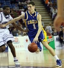 庆祝苏超夺冠，泰州市委书记与泰州队球员合唱《歌唱祖国》（苏超问鼎，泰州市委书记携泰州队合唱《歌唱祖国）