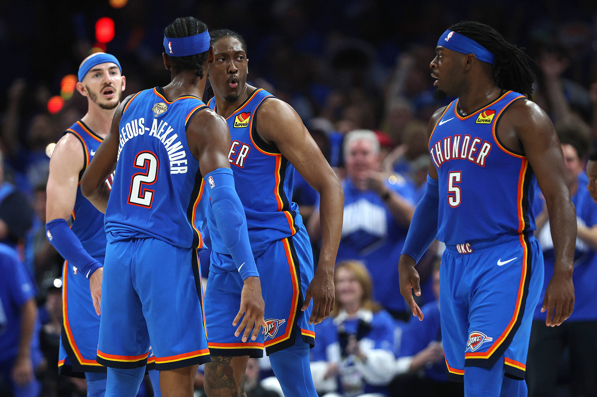 中超转会市场：广州队签下新前锋,（中超转会动态：广州队官宣新前锋加盟）