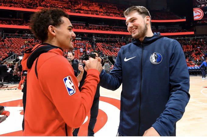 日职乙半场：佐藤凌我建功，磐田喜悦1-0德岛漩涡（日职乙半场：佐藤凌我破门，磐田喜悦暂以1-0领先德岛漩涡）