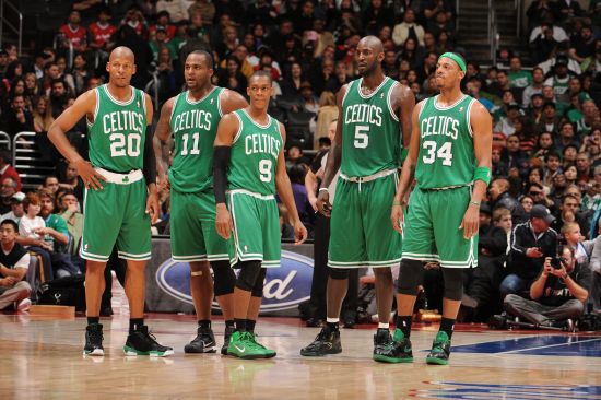 意甲出场数最多的亚洲球员11人阵容：长友佑都、中田英寿领衔（意甲亚洲球员累计出场最多11人阵容：长友佑都、中田英寿领衔）