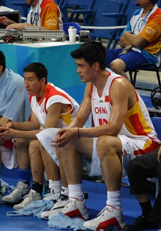 斯基拉：英超俱乐部想签圣地亚哥-卡斯特罗，但博洛尼亚不想卖（斯基拉：英超队盯上圣地亚哥-卡斯特罗，博洛尼亚无意出售）