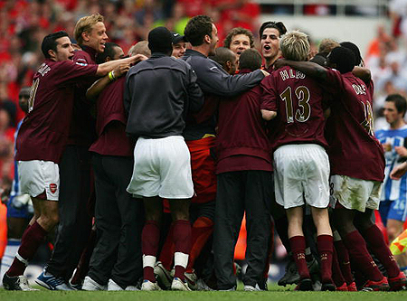 罗马诺：莱比锡和切尔西谈西蒙斯时问价乔治，两人交易不挂钩