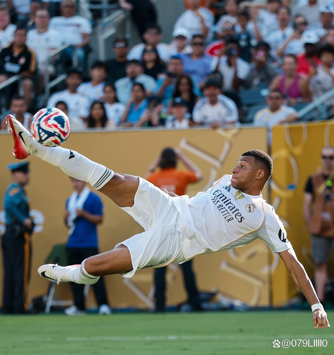 西尔韦斯特：我在曼城快完成体检了，但最后被说服加盟枪手（西尔韦斯特：曼城体检近尾声，最终被劝改投阿森纳）