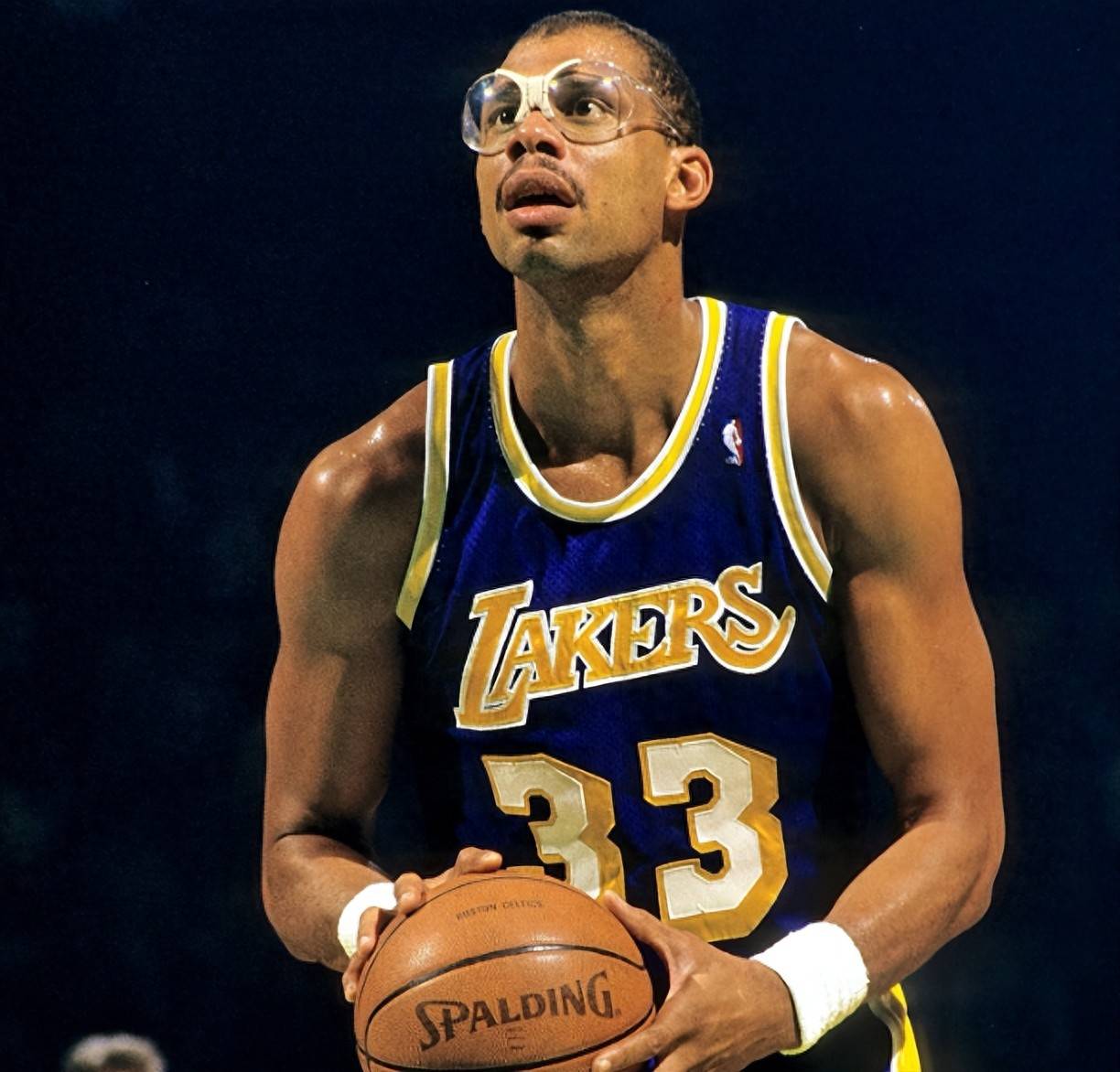 米德：我们让中国队看起来非常平庸，必须吸取一些不同的东西（米德：我们让中国队显得很平庸，必须汲取不同的经验教训）