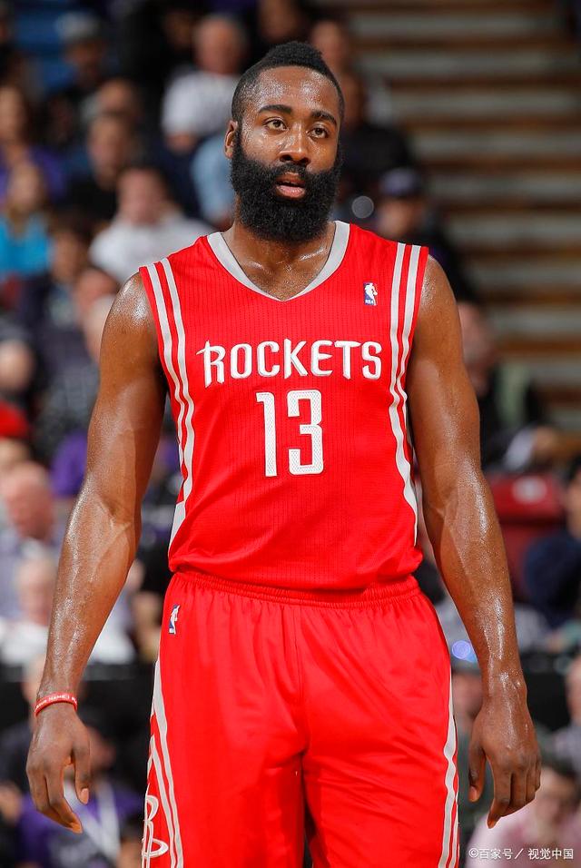 阿方索-戴维斯：复出的感觉太棒了，我满脸笑容（阿方索-戴维斯：重返赛场太爽了，脸上挂满笑容）