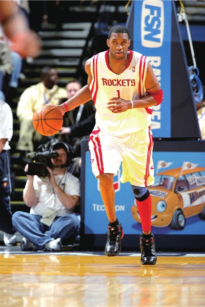 今夜能否晋级？拜仁过去21场德国杯客场对德甲球队仅一次失利（拜仁德国杯客场对德甲近21战仅一败，今夜能否再度晋级？）