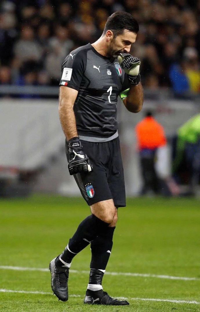 巴西女排公布新名单，中国女排遇劲敌，分组决定晋级之路（巴西女排发布新阵容，中国女排迎强敌，分组形势或成晋级关键）