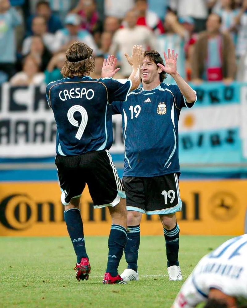 美因茨vs云达不莱梅：李在城、阿米里首发，博尼费斯、菅原由势出战（美因茨对阵不莱梅：李在城、阿米里首发，博尼费斯与菅原由势登场）