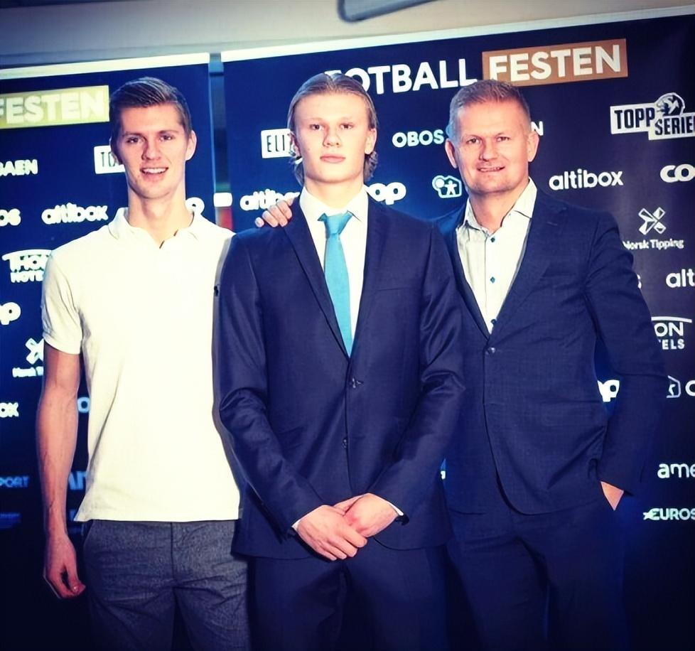 RAC1：巴萨称梅西曾与诺坎普施工方沟通，后者通知了俱乐部（RAC1：巴萨称梅西与诺坎普施工方有过沟通，施工方随后通知俱乐部）